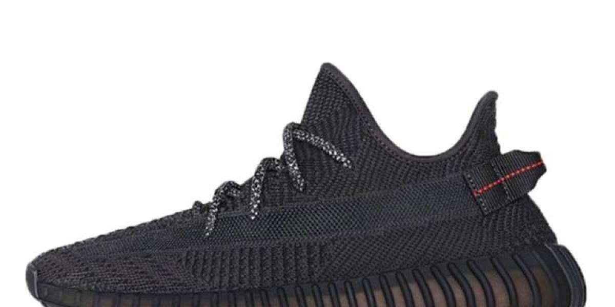 Yeezy 350：潮流風向標，經典永不過時